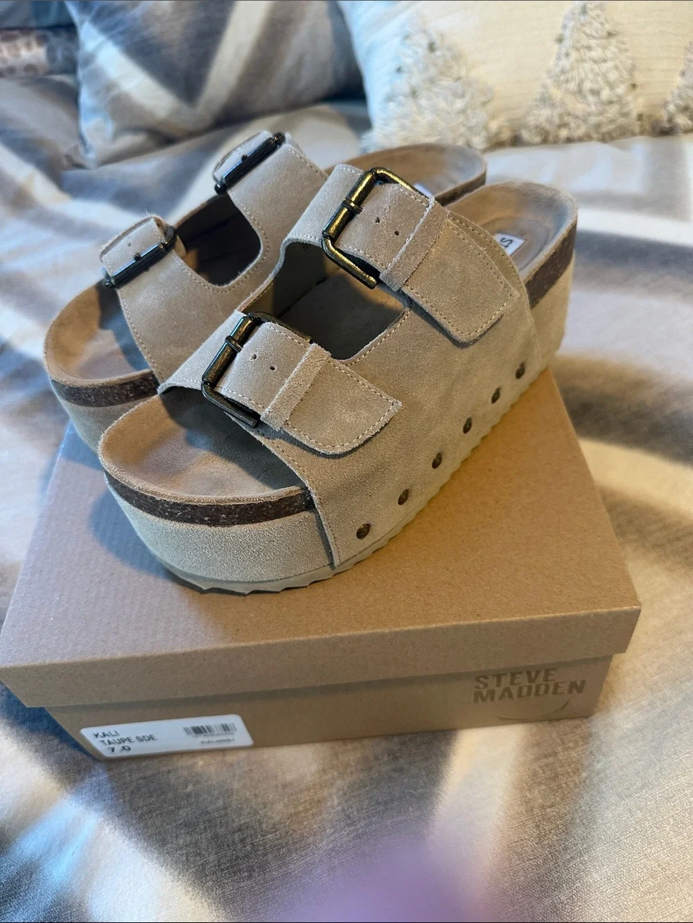 Steve Madden Kali Taupe Suede Platform Buckle Sandals